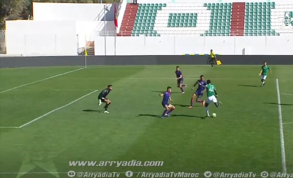 شاهد.. الدفاع الحسني الجديدي يتعثر في ديربي الفوسفاط أمام أولمبيك اخريبكة