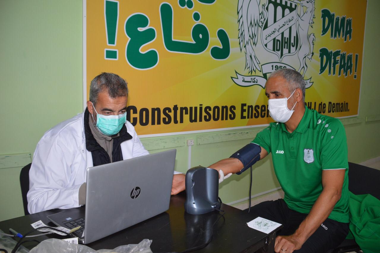 مكونات الدفاع الحسني الجديدي تتبرع بالدم تحث شعار 'عاون بلادك خليك فدارك..'