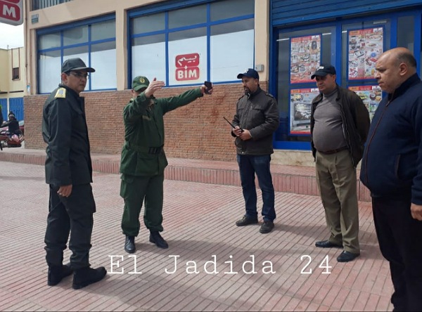 بالصور.. عامل الجديدة يزور مدينة البئر الجديد ويتفقد أحوال المدينة ومجموعة من المحلات التجارية