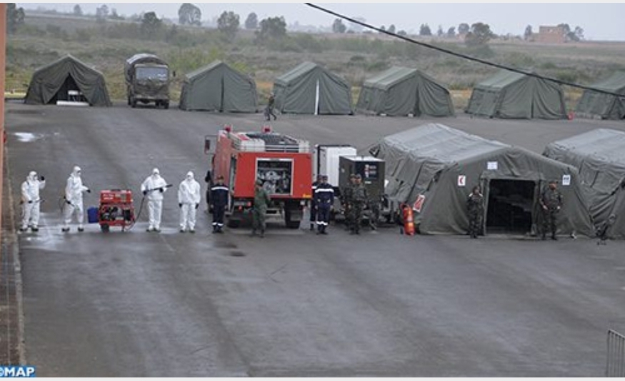 بالصور.. إقامة مستشفى عسكري ميداني بضواحي البيضاء استعدادا لاستقبال 360 مصابا بكورونا