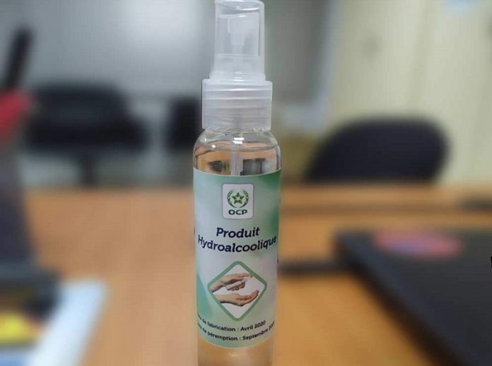 الجرف الأصفر .. فريق من المكتب الشريف للفوسفاط يطور منتوجا معقما لليدين ولأدوات العمل من أجل الاستخدام الداخلي