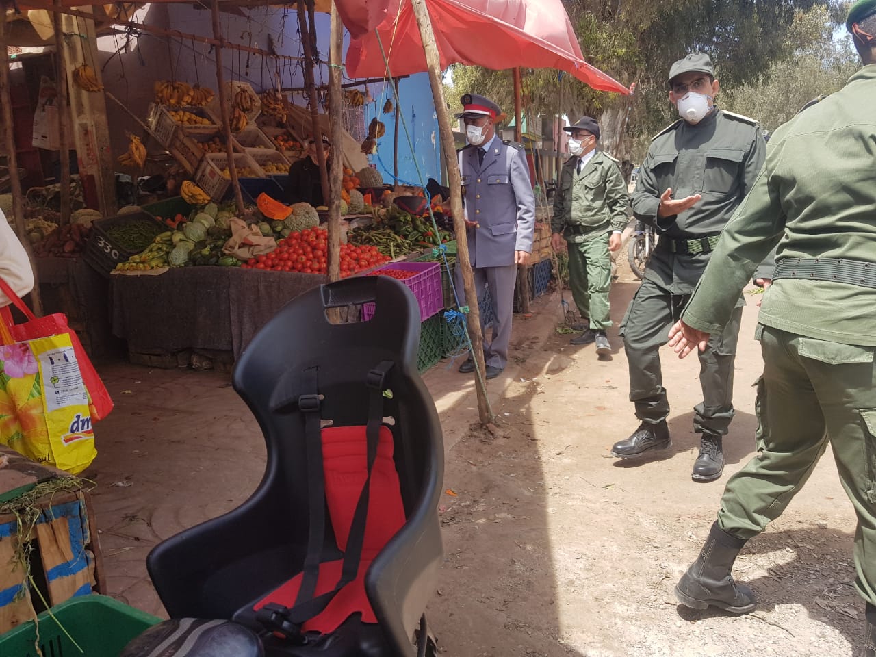 ممثل صاحب الجلالة يقف على الخدمات الصحية وصرف الإعانات المالية ووفرة المواد الغذائية بإقليم الجديدة