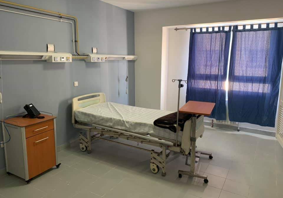 بعد مطاردة في الشارع العام.. ايقاف شخص بعد هروبه من غرفة العزل الطبي بمستشفى الجديدة