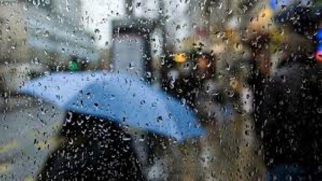 زخات رعدية ورياحا قوية مرتقبة خلال يومي الأربعاء والخميس