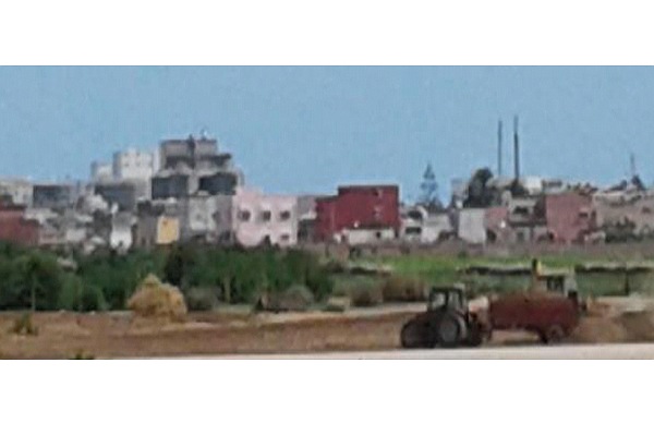 سكان الرقيبات وتيکني بالجديدة يطالبون برفع الضرر البيئي من مناطقهم السكنية