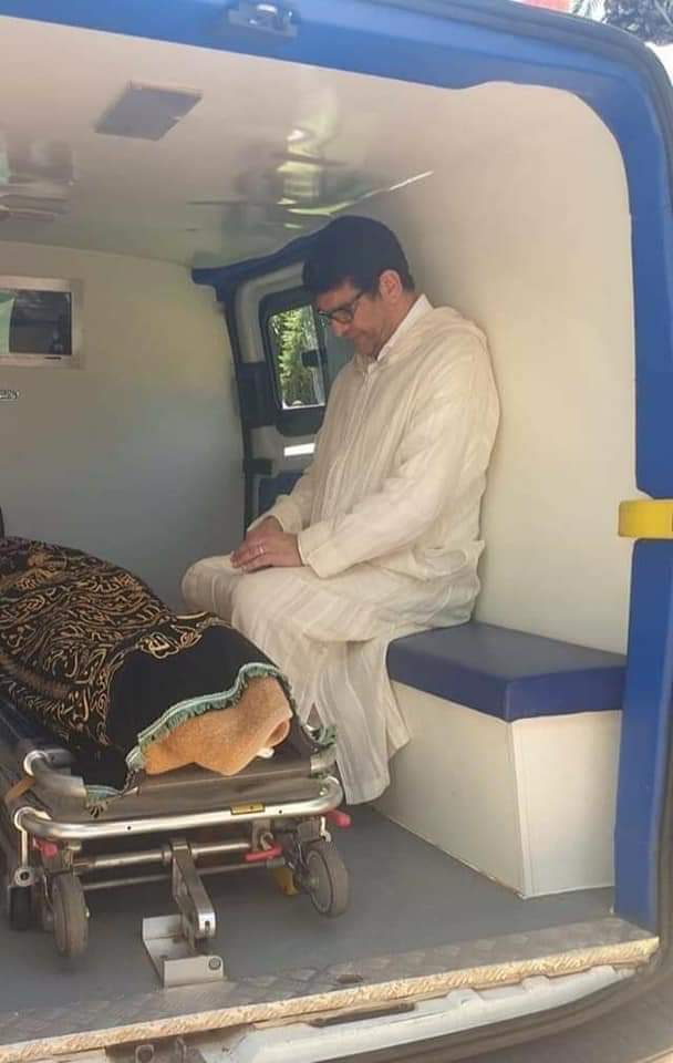 حزب الأصالة و المعاصرة بجماعة أولاد احسين يعزي في وفاة والد مصطفى بكوري