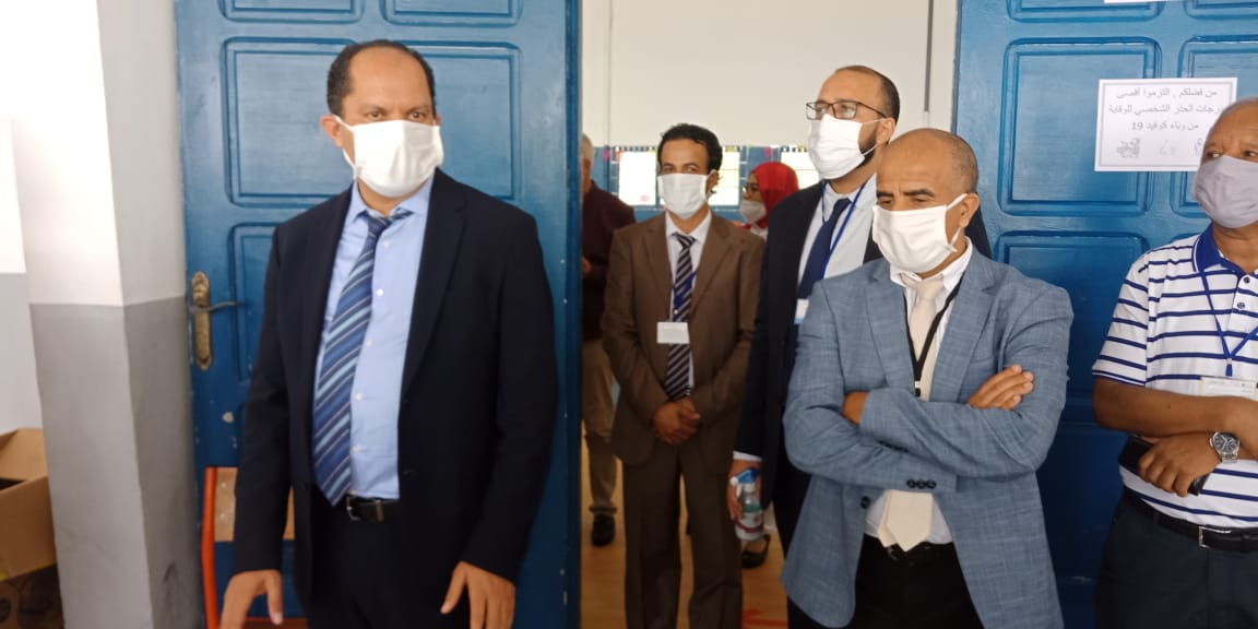 بالصور.. الصحافة تواكب امتحانات البكالوريا.. ومركز ''المطاحن'' بالجديدة نموذجا في التنظيم والتقيد بالتدابير الاحترازية