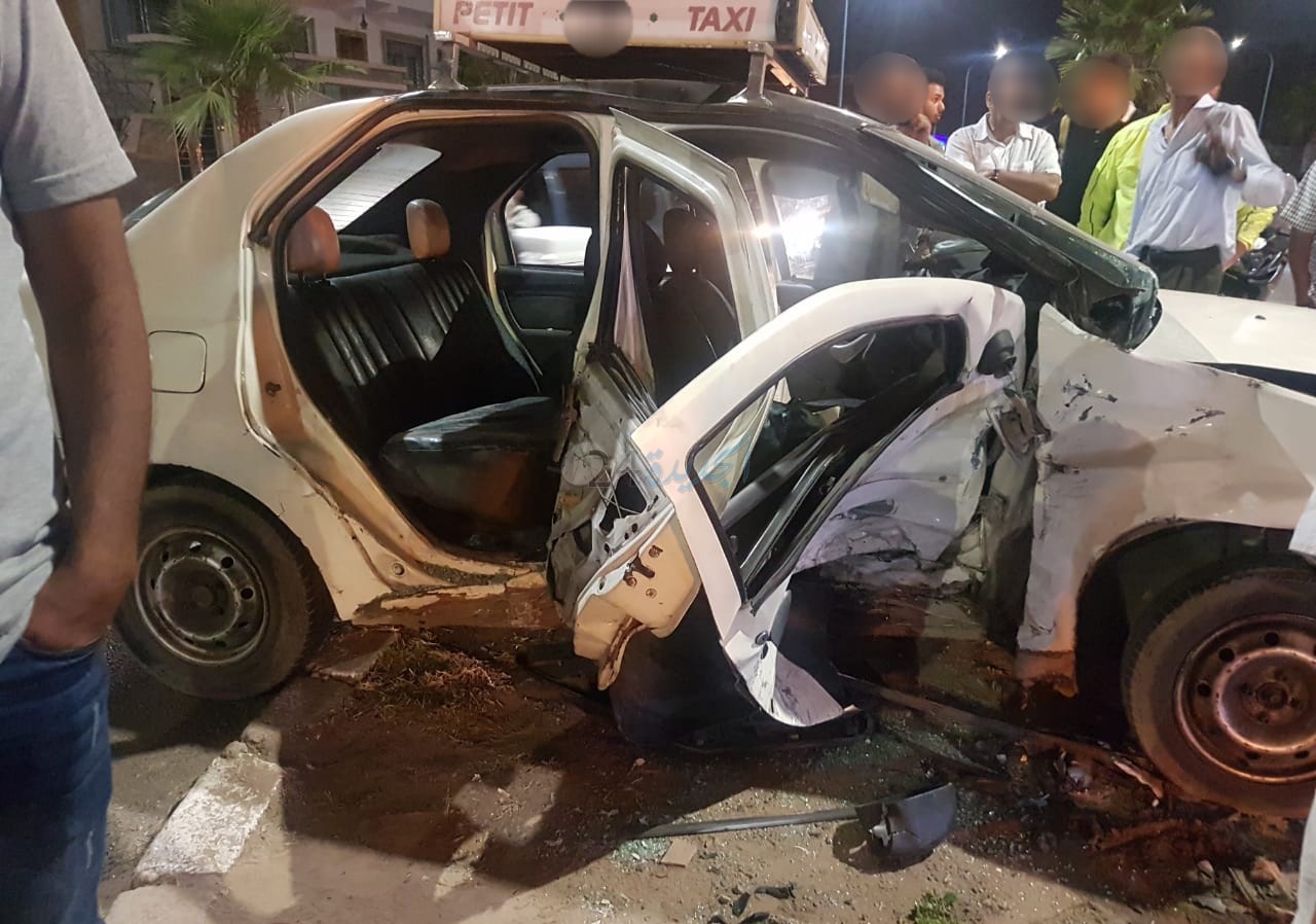بالصور.. التهور والسرعة يتسببان في حادثة سير خطيرة وسط الجديدة
