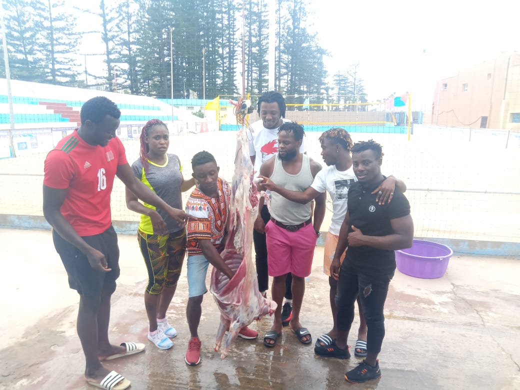 جامعة الكرة الطائرة تحتفي بالجديدة بلاعبيها الافارقة الممارسين بالمغرب بمناسبة عيد الأضحى