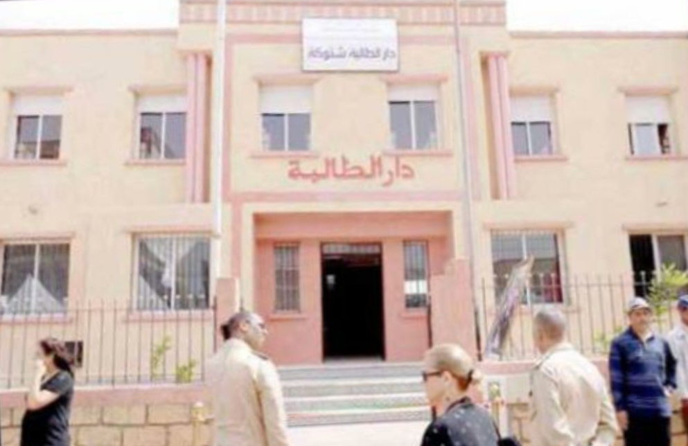 جدل بجماعة هشتوكة حول مدى قانونية تحويل من ميزانية الجمعية الخيرية الى جمعية النقل المدرسي