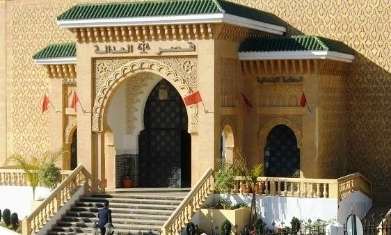 ساكنة اقامة دولفينا بسيدي بوزيد تطالب القضاء بالانصاف