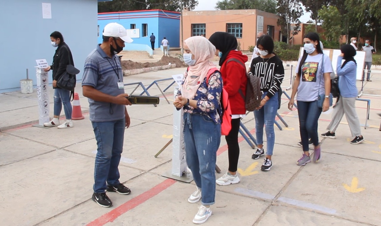 اجواء متميزة تطبع اليوم الأول من الإمتحان الجهوي بثانوية بئرانزران بالجديدة