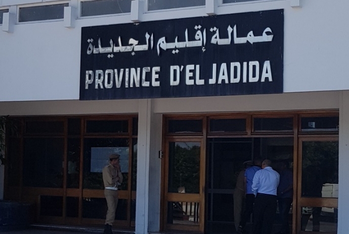 أعوان سلطة بإقليم الجديدة بدون حسابات بنكية واستخلاص الأجور يتم بواسطة ''الكاش''