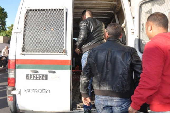 الشرطة القضائية توقف عون بالإنعاش الوطني ومستخدم بشركة النظافة للاشتباه في تورطهما في النصب على سيدة بالجديدة