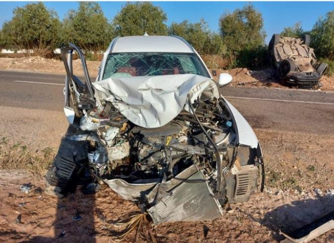 3 جرحى في اصطدام سيارتين قرب البئر الجديد