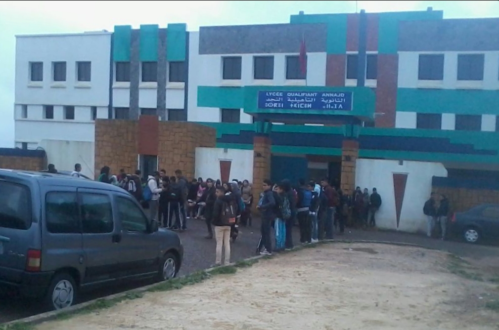 تلاميذ بثانوية النجد بالجديدة بدون أساتذة لمواد الفرنسية والرياضيات منذ انطلاق الدراسة