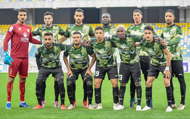 في ندوة صحفية.. الأزمة المالية ترخي بظلالها على فريق الدفاع الحسني الجديدي