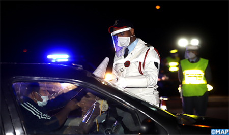 درك اثنين شتوكة يوقف سيارة رباعية الدفع مملوءة بالخمور والممنوعات