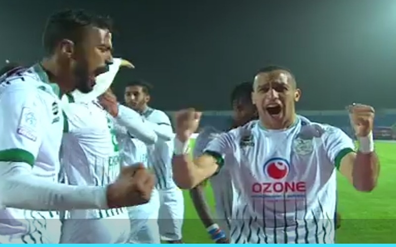 '' الفار '' ينصف الدفاع الحسني الجديدي ويمنحه أول فوز في البطولة