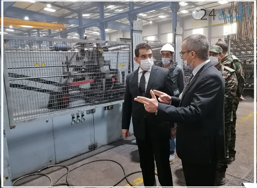 عامل الجديدة يزور المنطقة الصناعية للجرف الأصفر ويحث أرباب العمل على إيلاء الأولوية في التشغيل لأبناء المنطقة