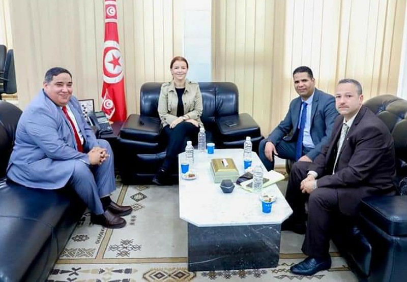 وزيــرة الريــاضة التونسية تلتقي عضو الاتحاد الدولي ورئيس الاتحاد الافريقي للمصارعة  فؤاد مسكوت