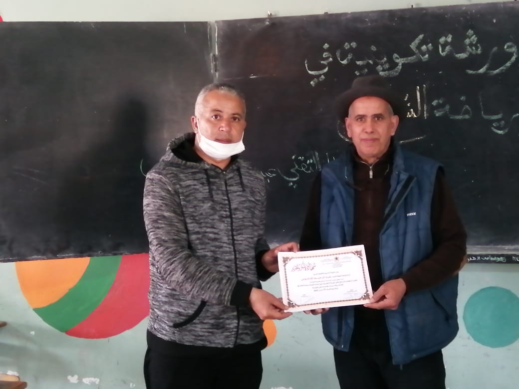 القاموس يؤطر  ورشة تكوينية في الشطرنج بثانوية أم الربيع بآزمور