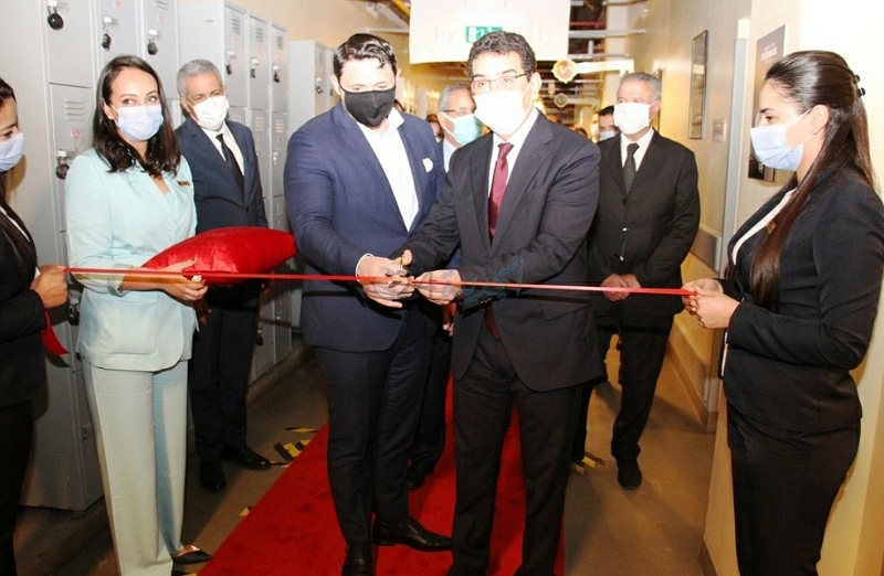 بالصور .. عامل الجديدة يقص شريط الافتتاح الرسمي لأكاديمية تعليمية في القطاع السياحي بمنتجع مزاغان