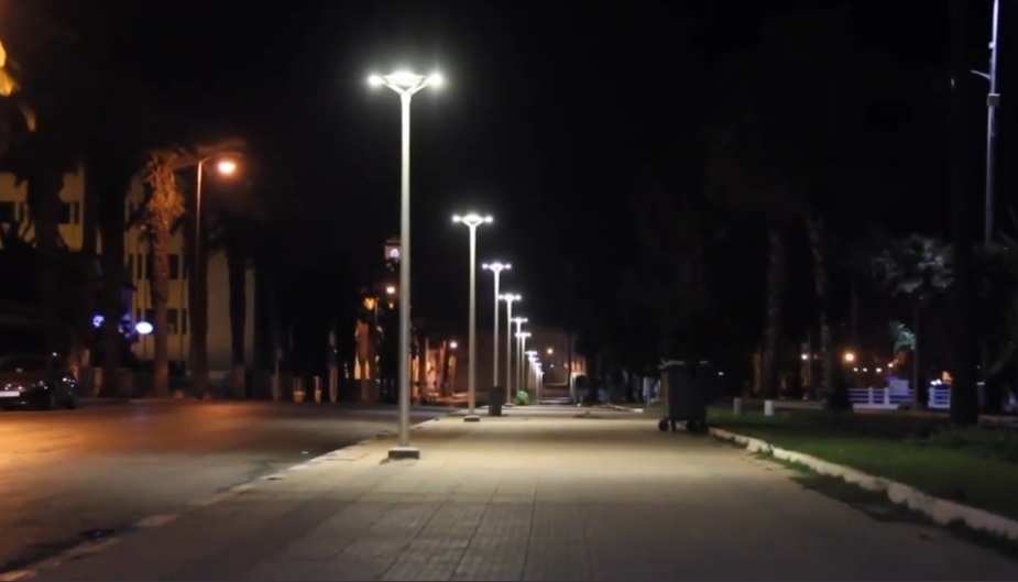 السلطات تداهم مجموعة من المقاهي بالجديدة بتهمة خرق حالة الطوارئ الصحية