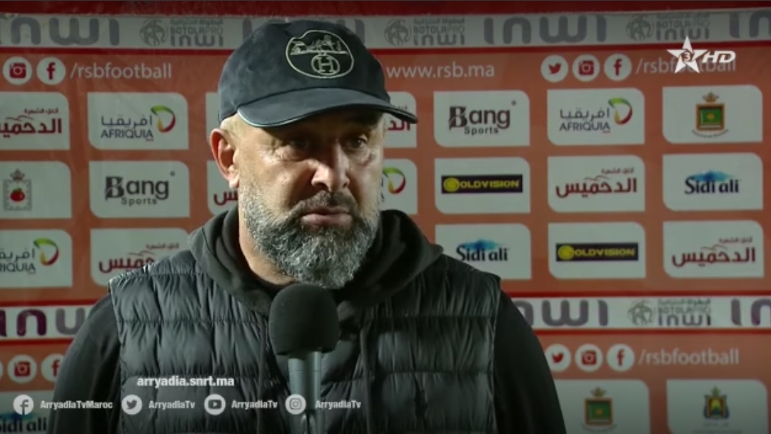 الدفاع الحسني الجديدي يعلن تشبته بالمدرب عبد الحق بنشيخة (بلاغ)