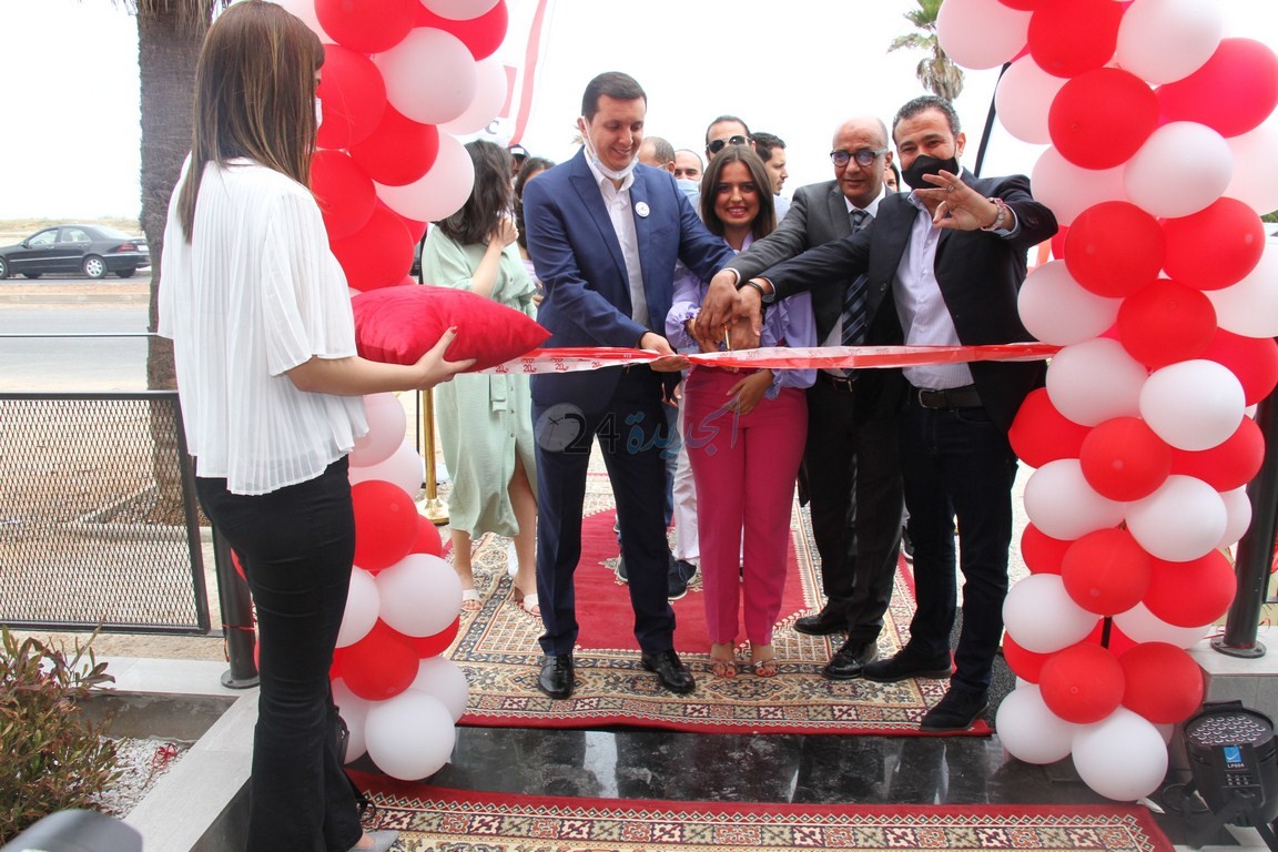 بالصور.. مطعم الوجبات السريعة KFC  يفتتح أبوابه بالجديدة بمناسبة مرور عشرين سنة على تواجده بالمغرب