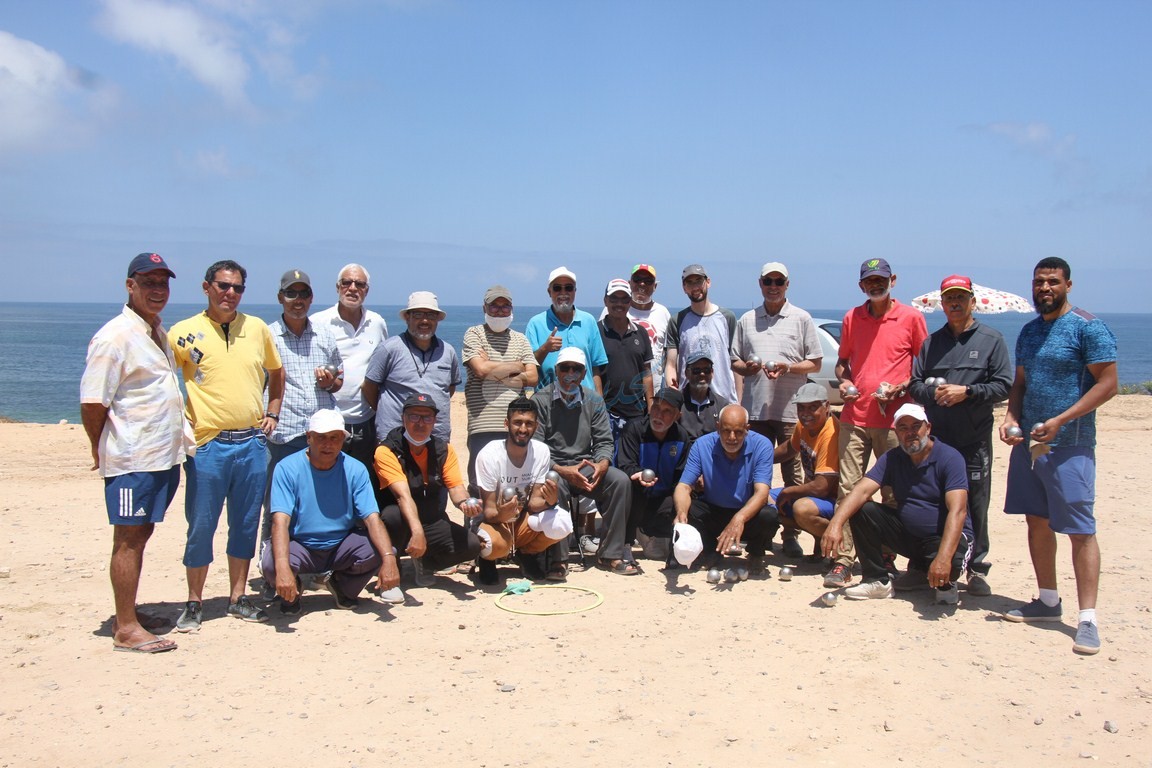 بالصور ... نادي اولمبيك الجديدة للكرة الحديدة ينظم دوريا رياضيا مصغرا.