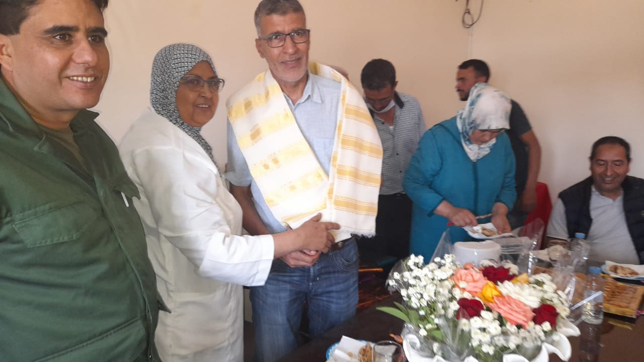 جماعة سبت سايس تكرم الدكتور سعيد احساين بعد 20 سنة قضاها في خدمة ساكنة الجماعة