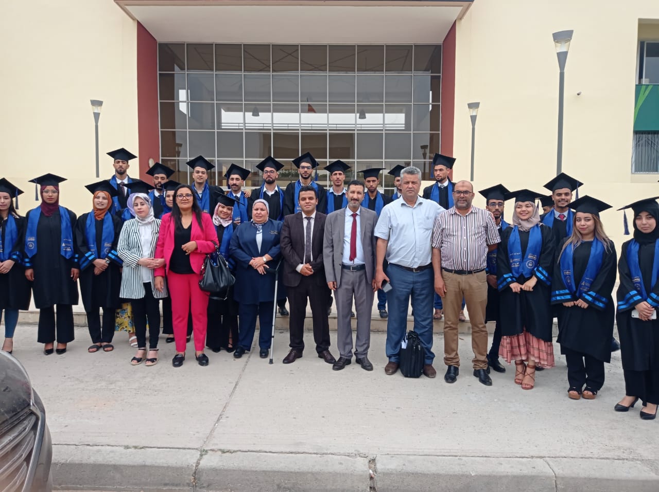 كلية العلوم القانونية والاقتصادية والاجتماعية بالجديدة تشهد تخرج أول فوج من سلك الماستر قانون عربي