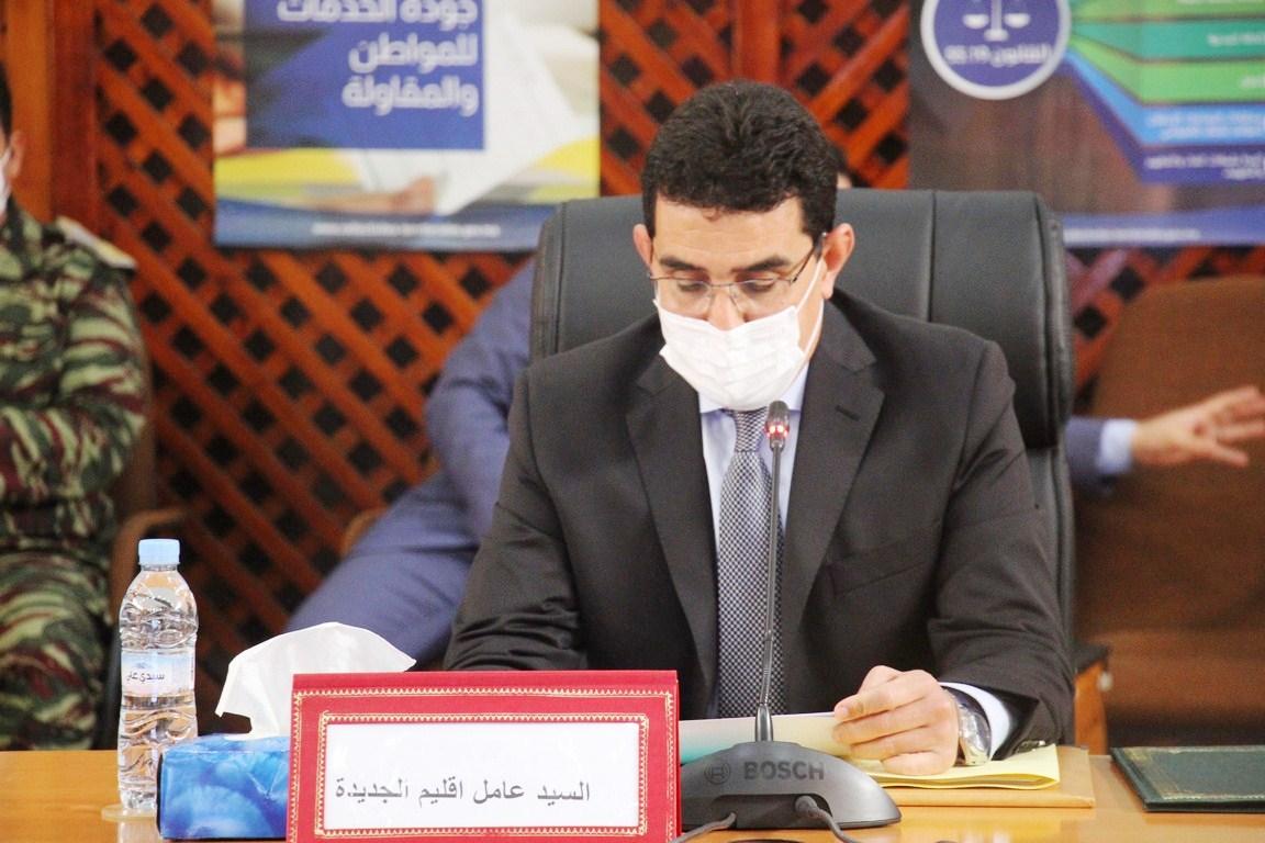 عامل الجديدة يجتمع بممثلي الهيآت المهنية لاطلاعهم على تطور الوضع الوبائي ويعطي تعليماته بتسريع وتسهيل عملية التلقيح