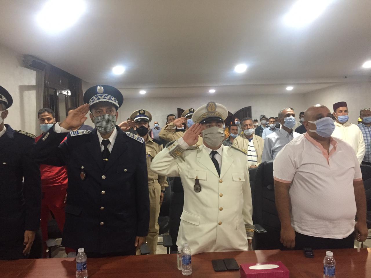 الإنصات إلى الخطاب الملكي بجماعة البئر الجديد