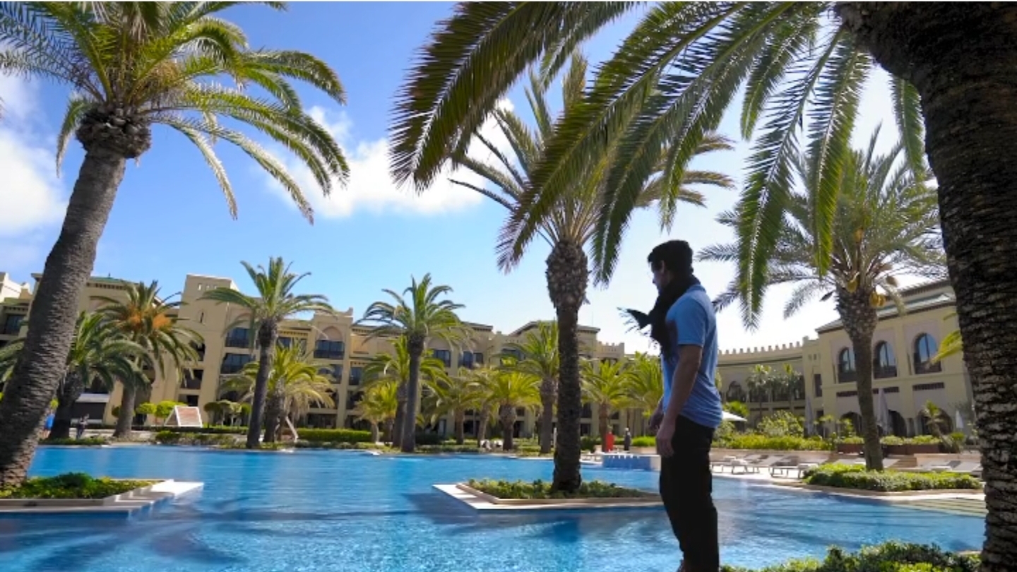 منتجع مازاغان يلقح جميع مستخدميه ضد كورونا ويحصل على شهادة دولية في منع انتشار العدوى