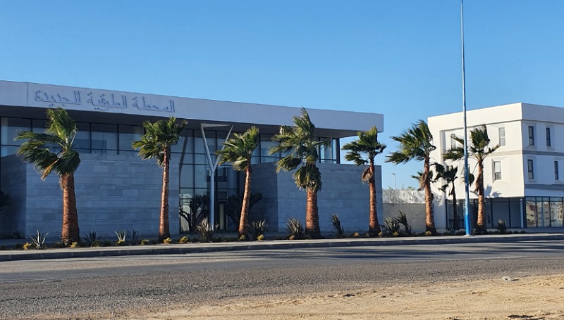 مع قرب افتتاح المحطة الطرقية للجديدة.. لماذا يتملص المقاول من التزاماته في إكمال المشروع ؟