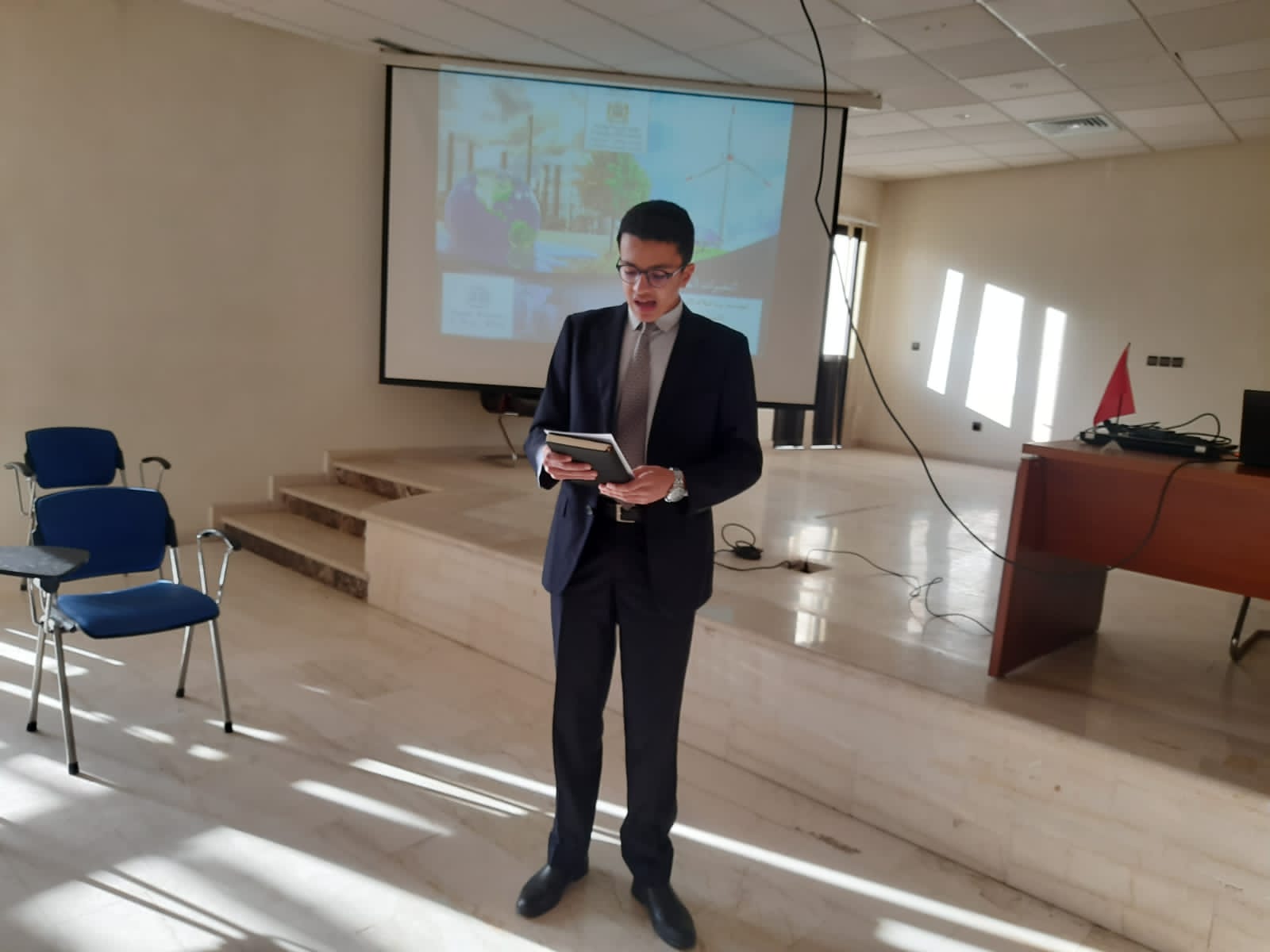 مؤسسة الملاك الأزرق في عملية محاكاة لمشاورات مؤتمر الأطراف لكوب 26 بقاعة مديرية التعليم بالجديدة