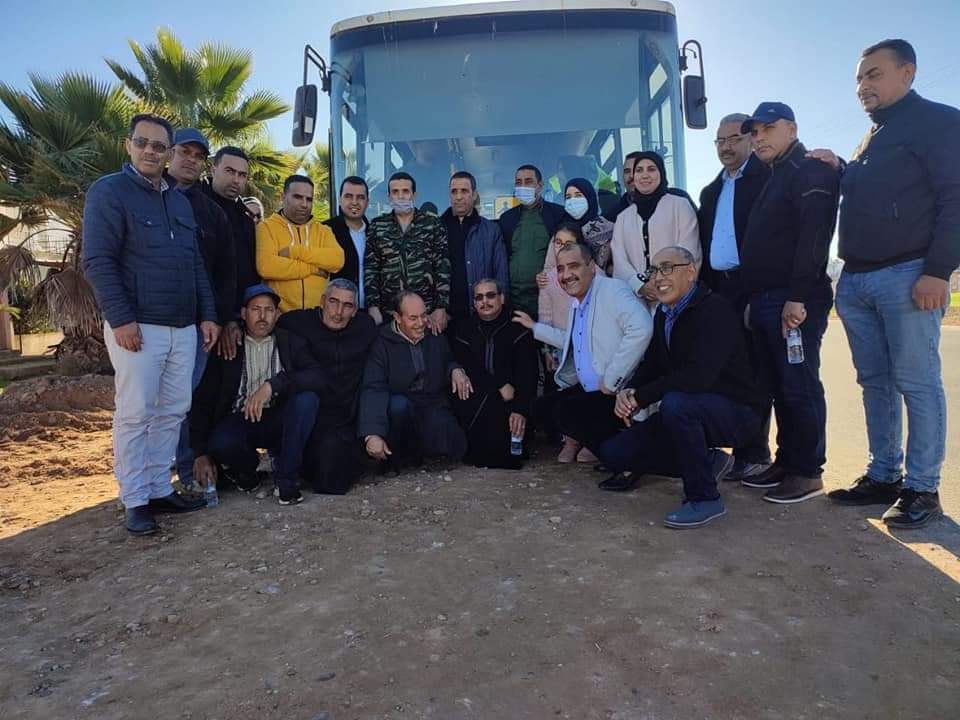 جماعة الحوزية تتسلم 6 حافلات للنقل المدرسي