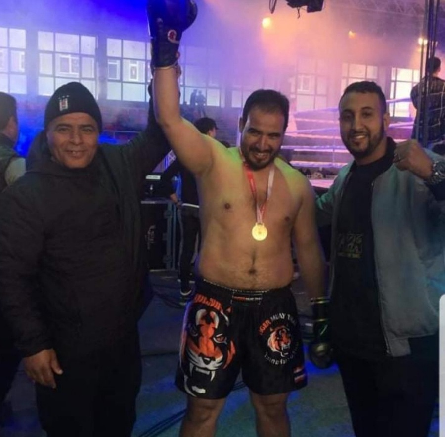 شاب من البئر الجديد يتوج بلقب دولي في رياضة K1 الاحترافية بتركيا