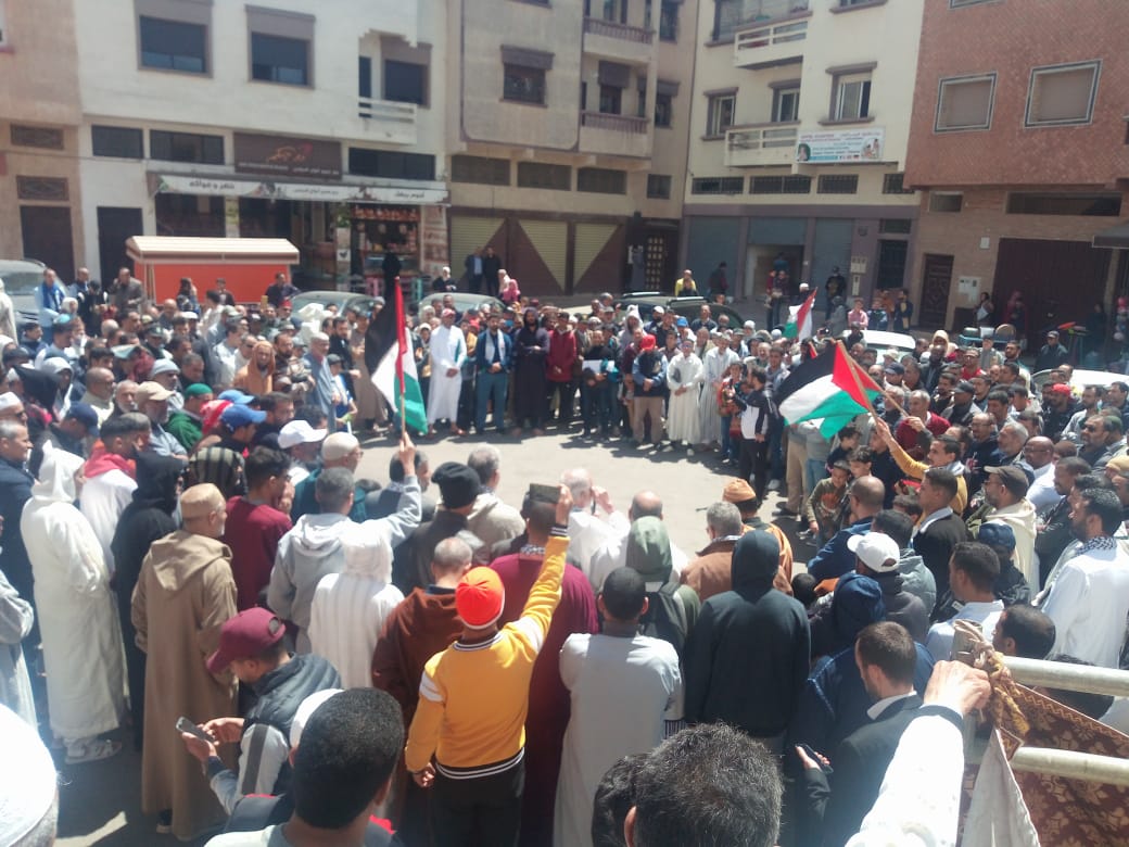 بالصور.. تنظيم وقفة احتجاجية بالجديدة نصرة للأقصى وفلسطين