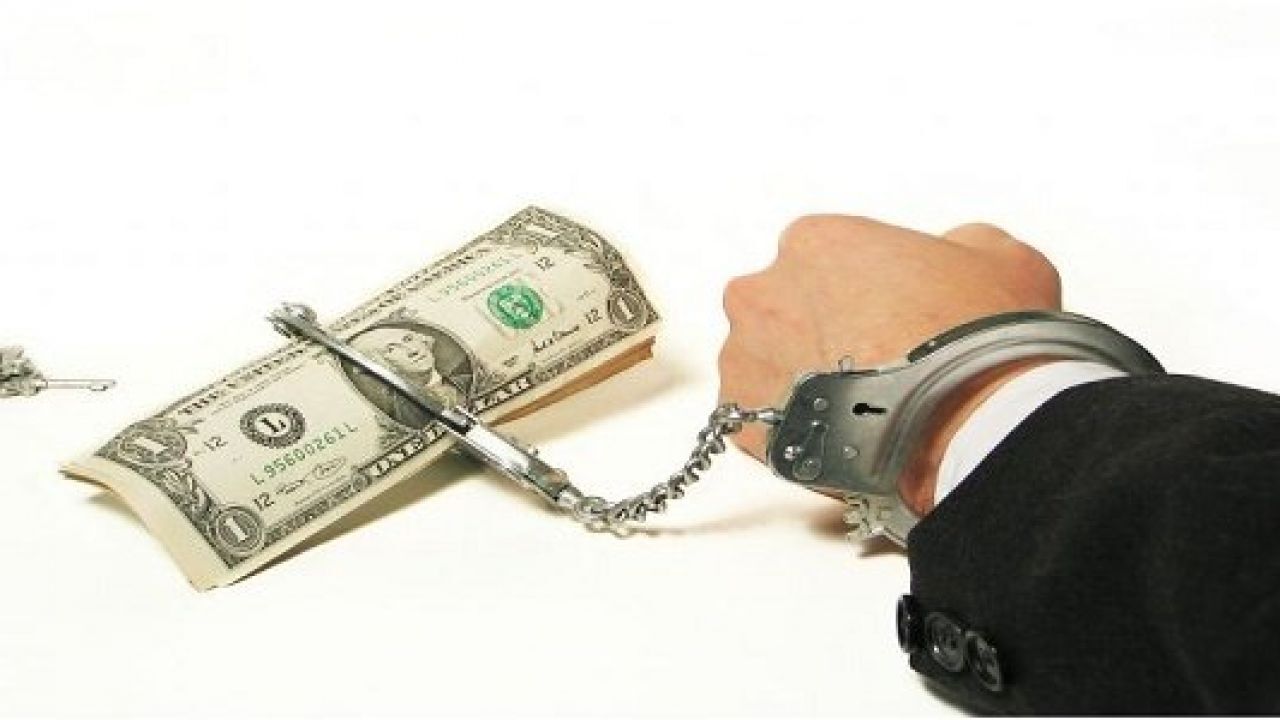 أصحاب المعاملات الربوية غير المهيكلة.. شبكة تتاجر في معاناة الفقراء بمدينة الجديدة