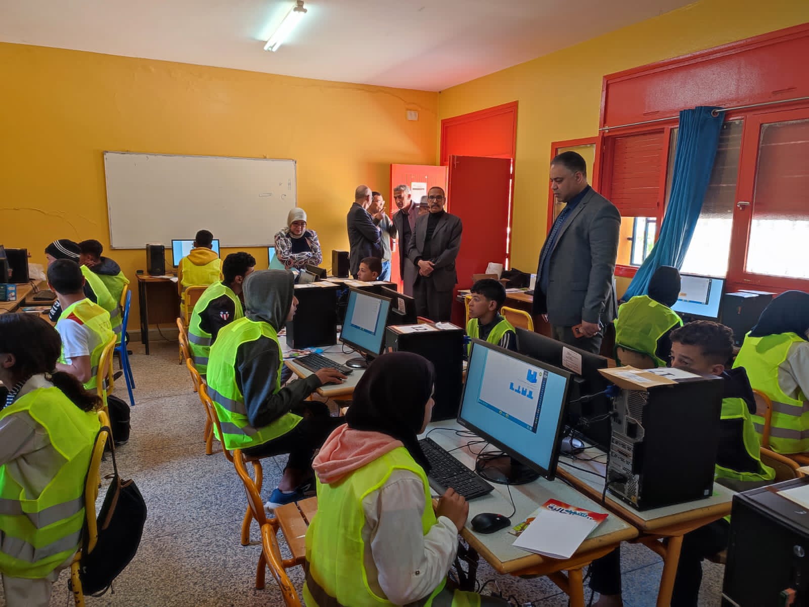 اختيار إعدادية محمد السادس باولاد افرج على مستوى الإقليم لتمرير الدراسة الدولية للتوجهات في تدريس الرياضيات والعلوم