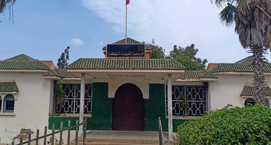 مستشارون بجماعة اثنين شتوكة يشكون رئيس جماعتهم لعامل إقليم الجديدة