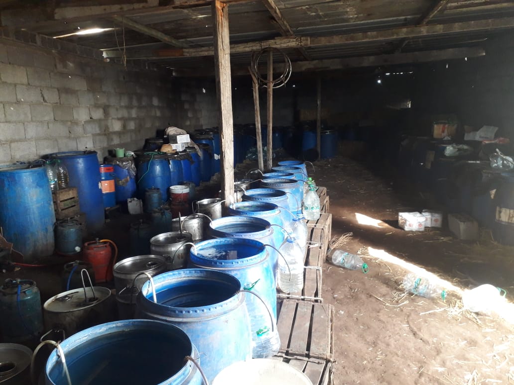 الدرك الملكي بآزمور يداهم مصنعا سريا لمسكر ''الماحيا'' بجماعة أولاد رحمون