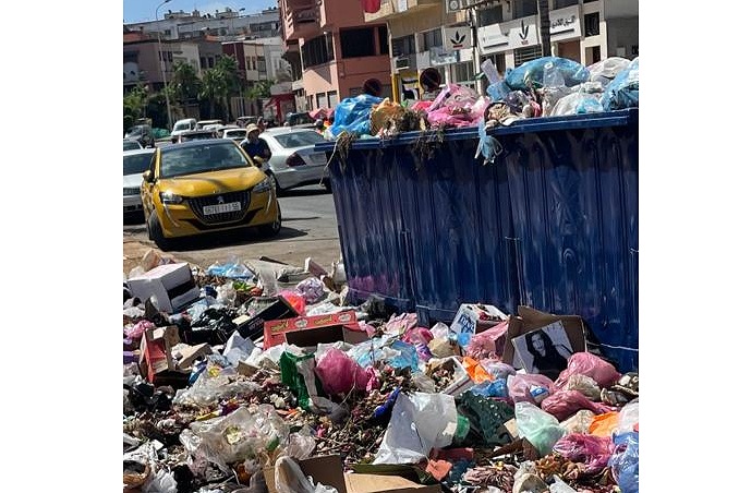 تراكم الازبال في حي السلام بالجديدة