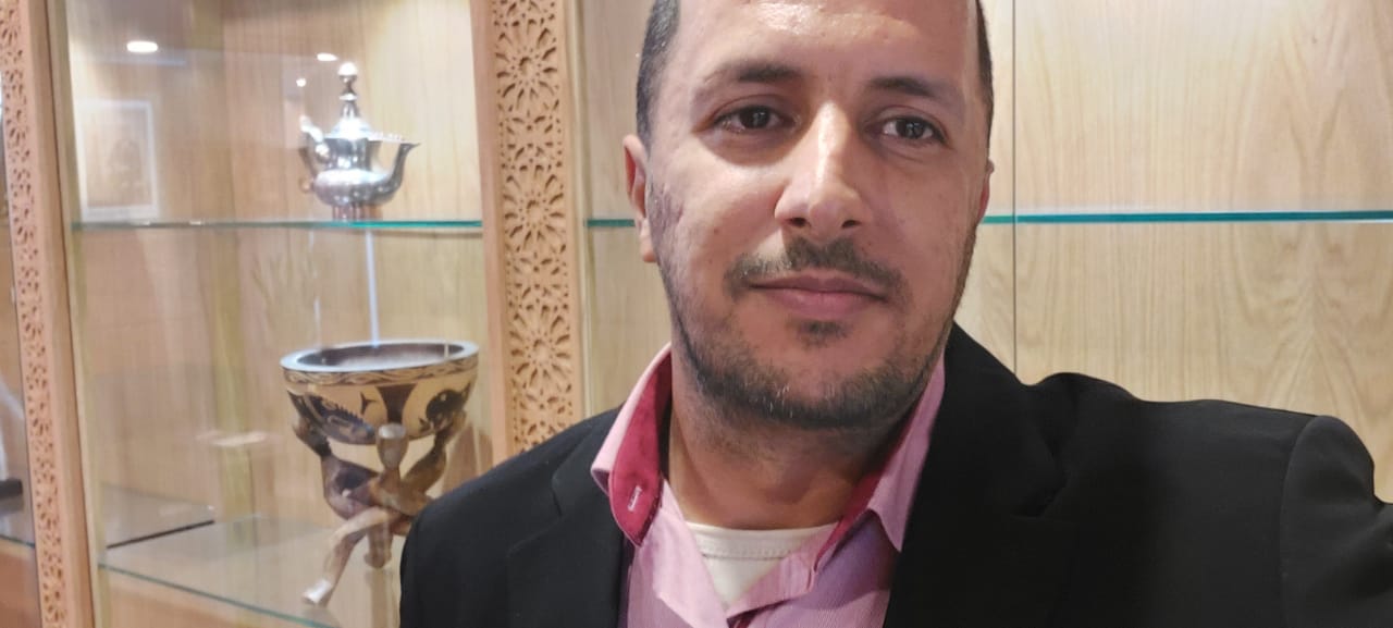 الحلقة المفقودة في الخطاب السياسي بين الوعود والمبررات