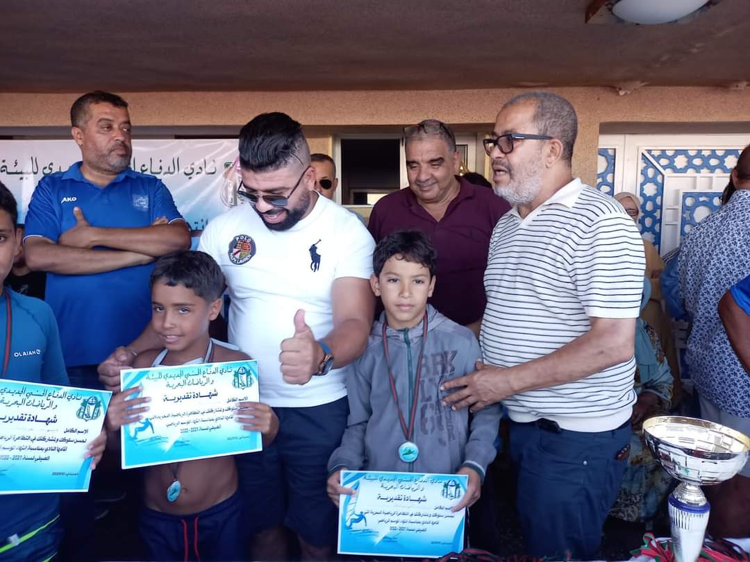 نادي الدفاع الحسني الجديدي للبيئة والرياضات البحرية يختتم أنشطته الرياضية للموسم الصيفي