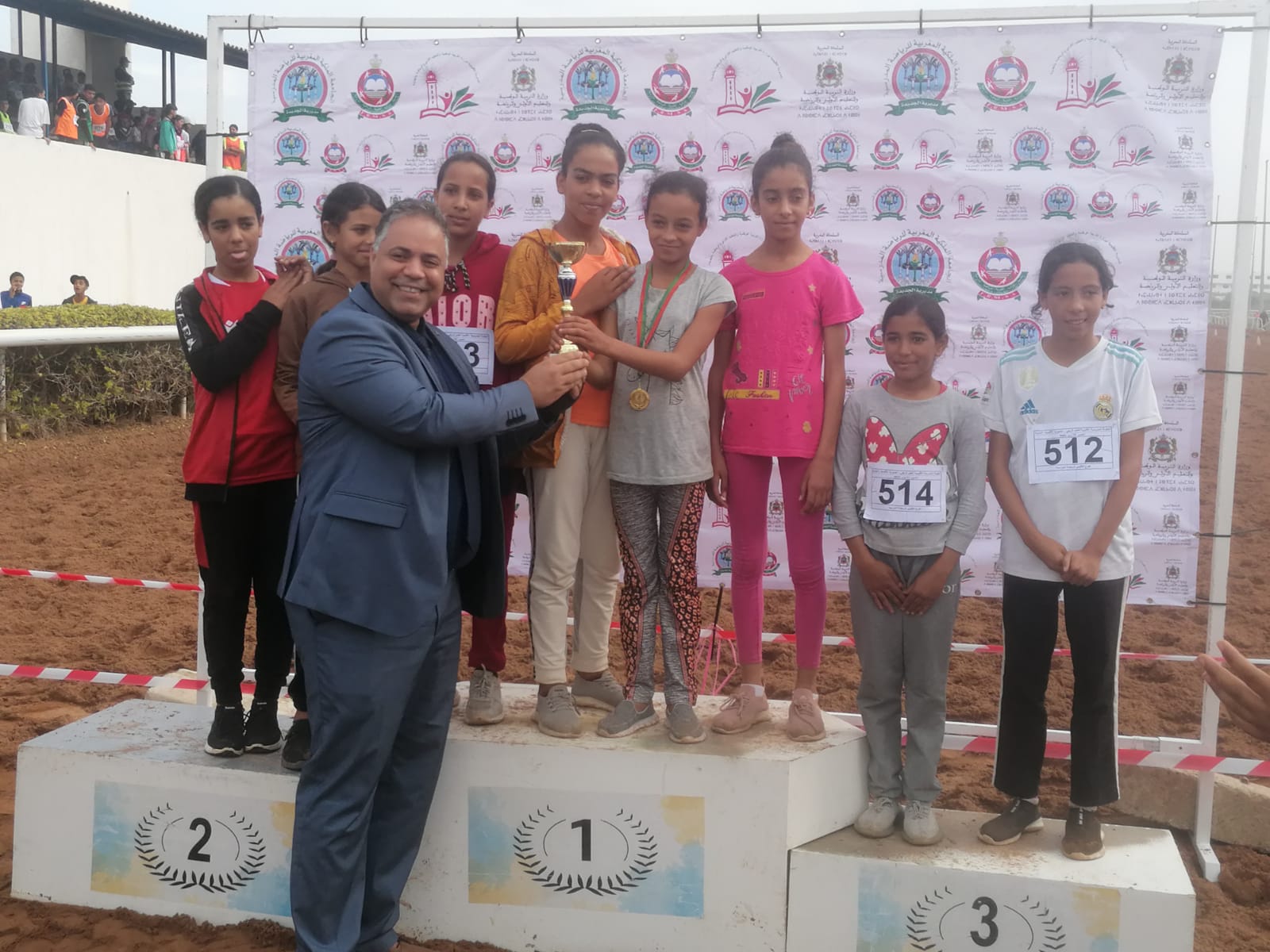 حلبة سباق الخيول الأميرة لالة مليكة بالجديدة تحتضن البطولة الإقليمية للعدو الريفي المدرسي