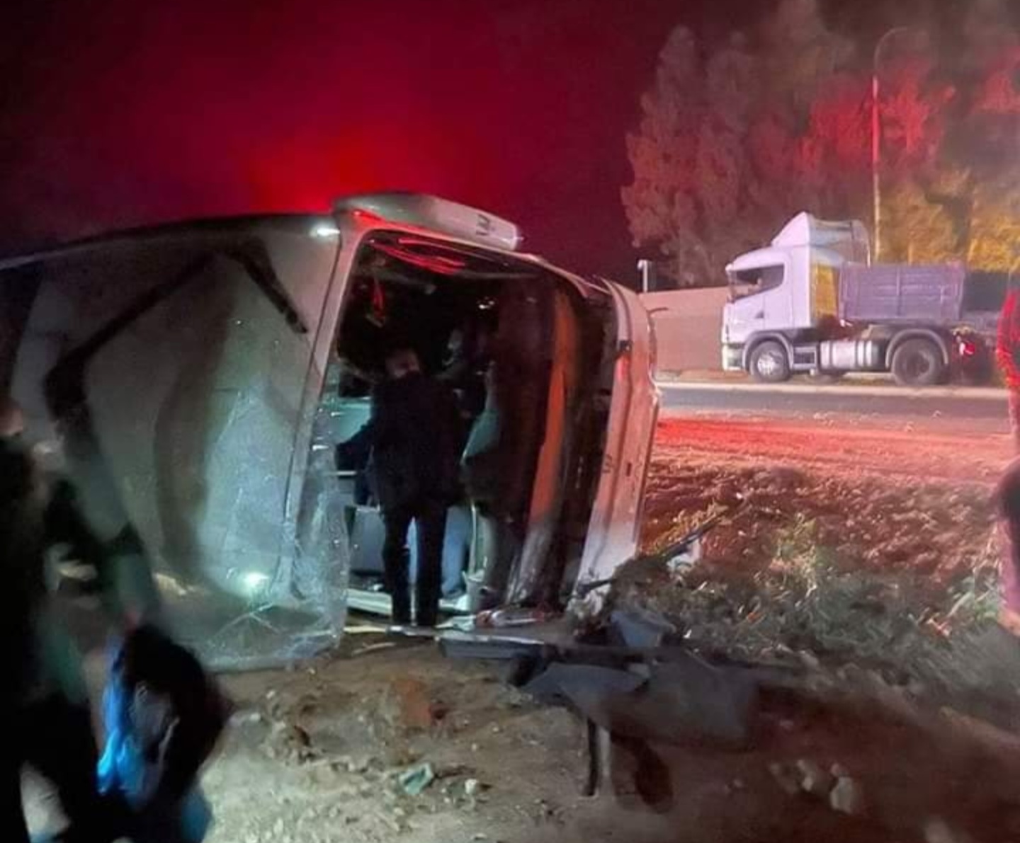 20 مصابا في حادث انقلاب حافلة النادي القنيطري قرب مدينة سيدي بنور